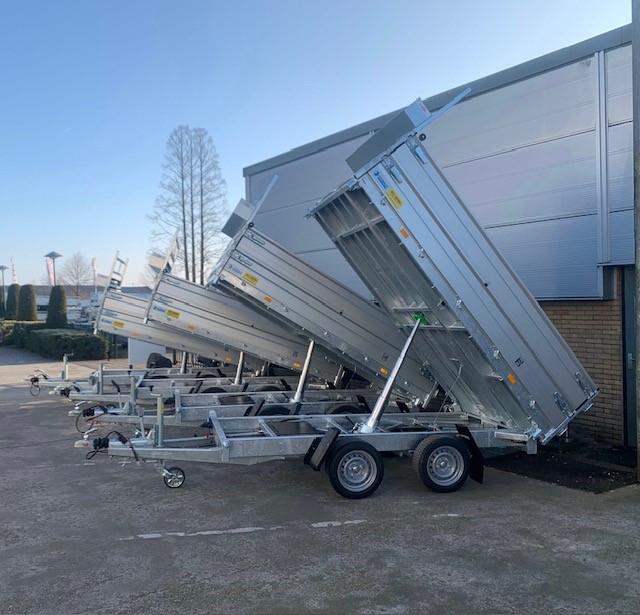 KO v.d. Berg aanhangers